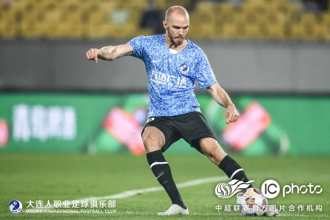 ملعب نهائي دوري أبطال أوروبا ٢٠٢١قصة الملعب الذي احتضن الحدث الكروي الأبرز