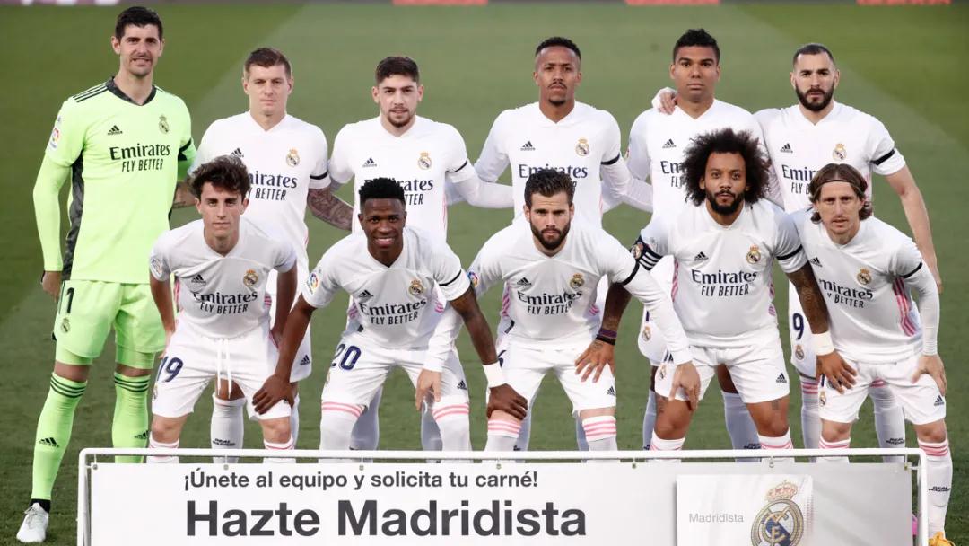 نتيجة مباراة الأهلى والهلال اليومتفاصيل المواجهة الصعبة بين العملاقين