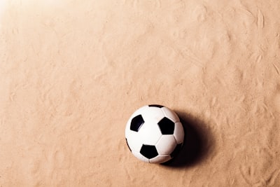 مشاهدهمباراهليفربولوتوتنهامالانبثمباشر